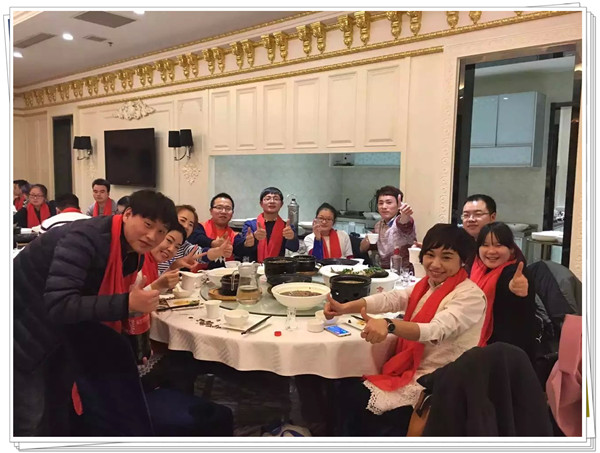 歡樂(lè )的易視界家人們