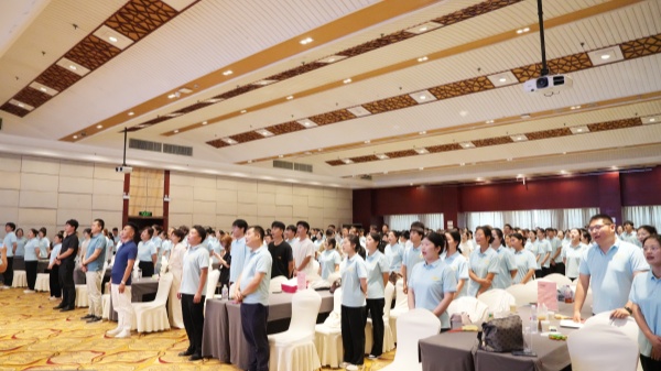 易視界2025年6月嘉獎會(huì )暨7月啟動(dòng)大會(huì )